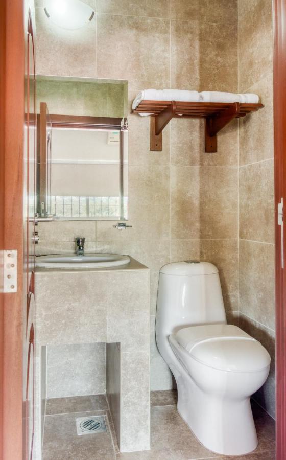 Monte Salerno Hotel & Suites Montemorelos Bagian luar foto