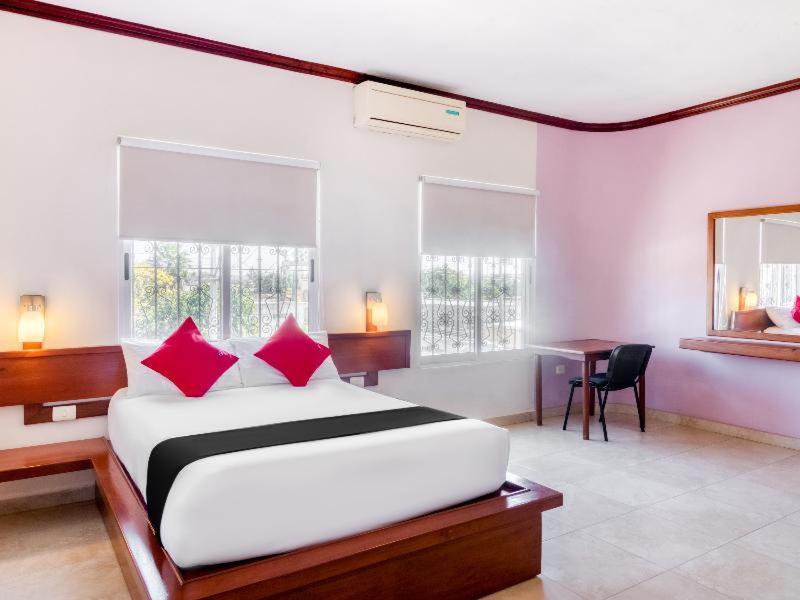 Monte Salerno Hotel & Suites Montemorelos Ruang foto