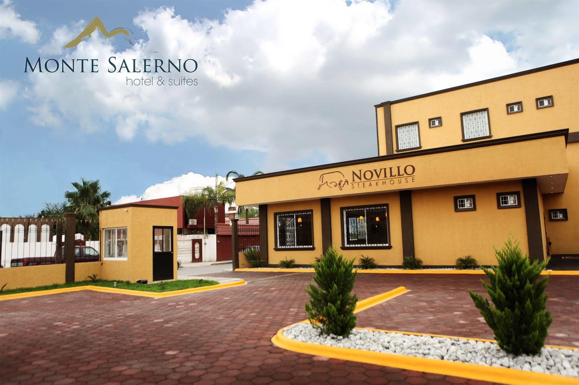 Monte Salerno Hotel & Suites Montemorelos Bagian luar foto