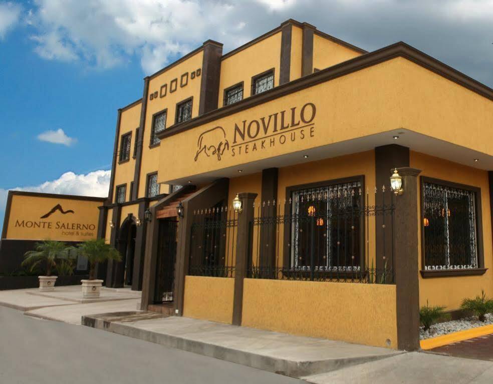 Monte Salerno Hotel & Suites Montemorelos Bagian luar foto