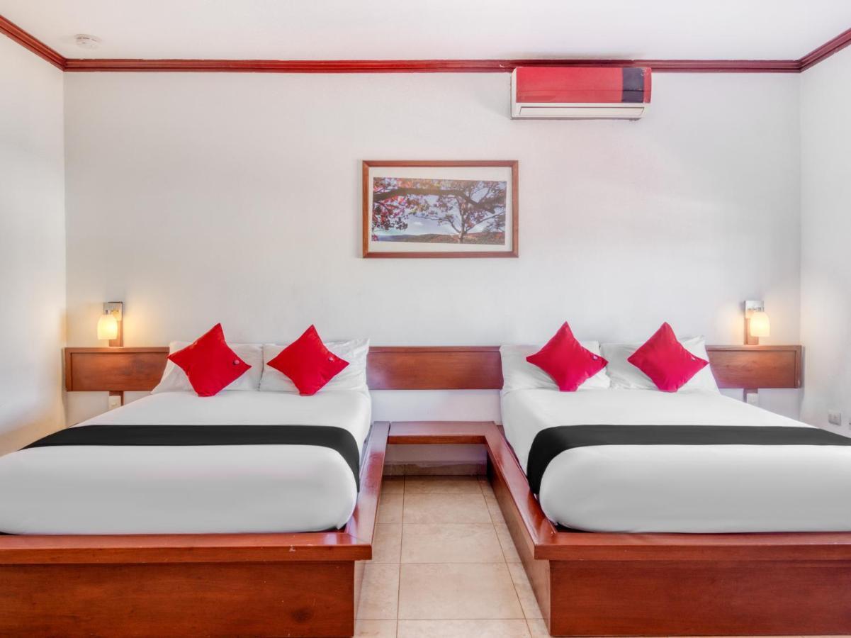 Monte Salerno Hotel & Suites Montemorelos Bagian luar foto